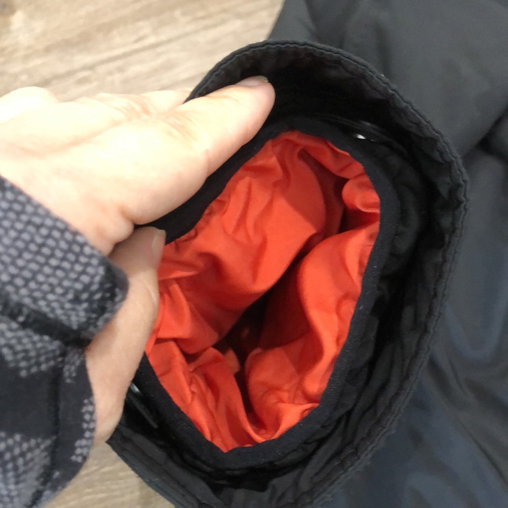 Like new! - COLE HAAN - 2 Jackets in one! - Puffer & Weather Proof Outer Coat - Picture 13 of 13